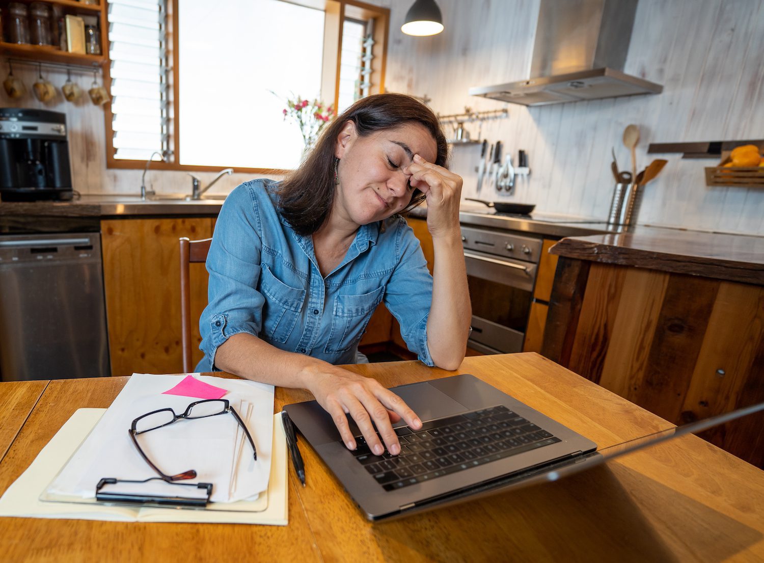 frustrated woman working from home
